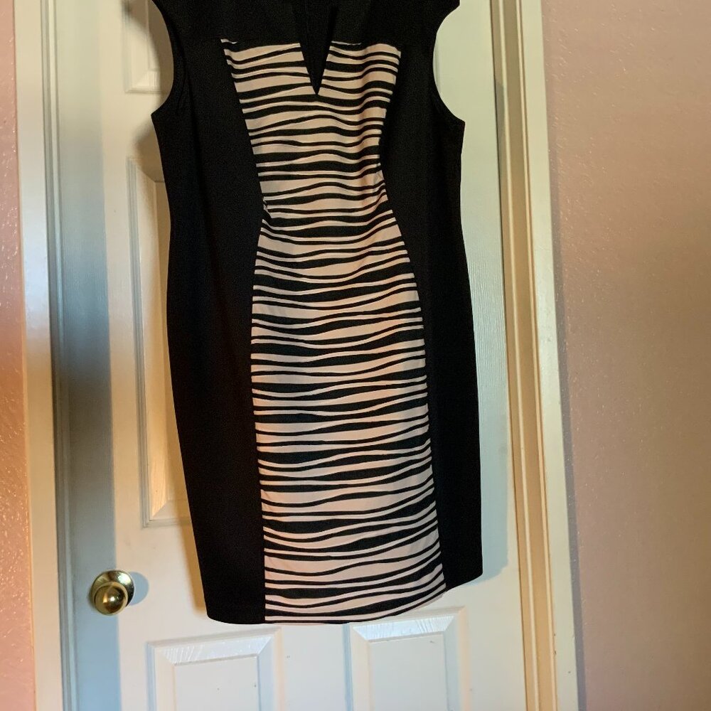 BLACK DRESS / knee length